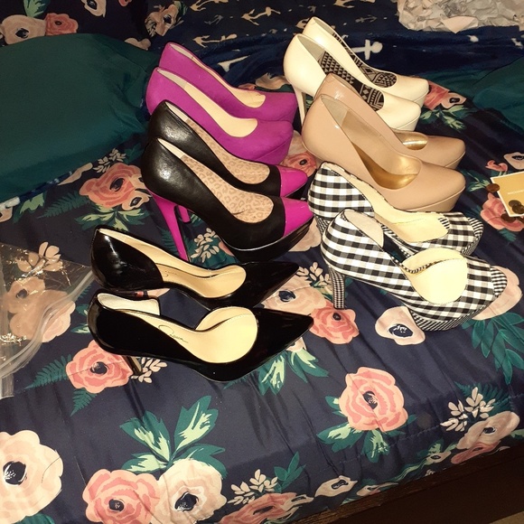 Pumps - Picture 2 of 2